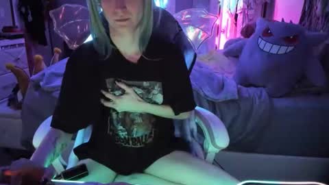 GreenEyedLovexo online show from November 7, 5:51 am