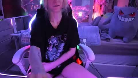 GreenEyedLovexo online show from December 14, 6:41 am