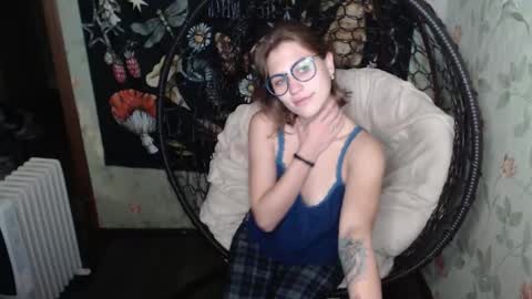 Snapshot of greenwitch9 chatting on October 7, 12:24 pm Lina online show from October 7, 12:24 pm