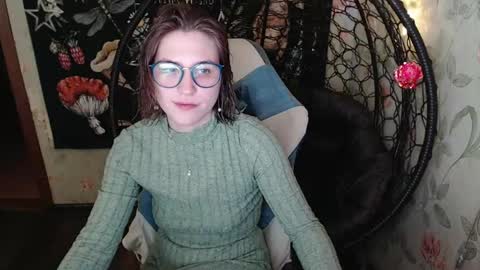 Lina online show from May 7, 12:10 pm