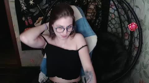 Lina online show from May 16, 1:32 pm