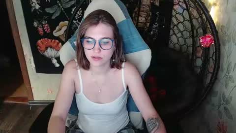 Lina online show from June 28, 3:29 pm
