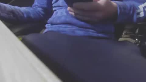 Snapshot of greg03_9 chatting on December 3, 4:03 am Jinx online show from December 3, 4:03 am