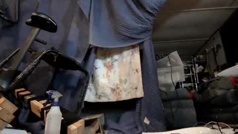 Snapshot of gregbball1 chatting on January 6, 5:33 am electrogee1 online show from January 6, 5:33 am