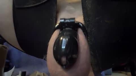 Snapshot of gregbball1 chatting on February 4, 11:53 pm electrogee1 online show from February 4, 11:53 pm