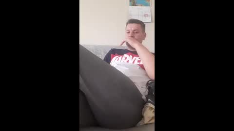 Snapshot of gregorek460 chatting on March 20, 6:29 am gregorek460 online show from March 20, 6:29 am