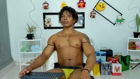 Snapshot of gregoriiandmax chatting on November 20, 3:56 pm Gregori online show from November 20, 3:56 pm