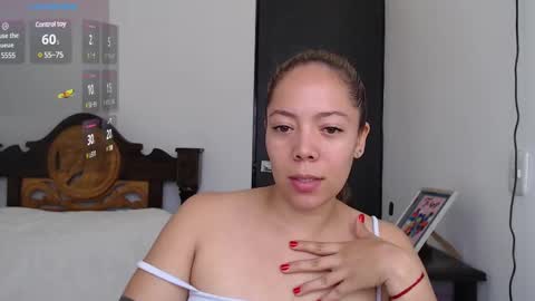 Snapshot of greicylondon chatting on March 12, 1:51 pm grey online show from March 12, 1:51 pm