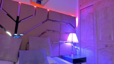 greidy_baker online show from May 13, 3:04 am