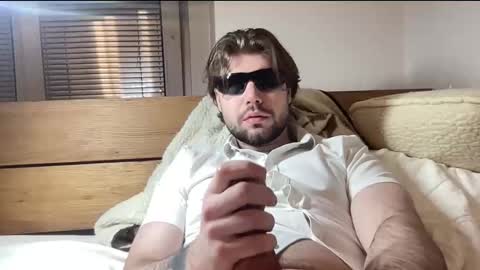 grejto0 online show from February 9, 3:32 am