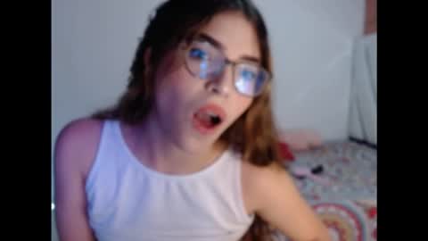 Green Love  online show from February 5, 2:27 am