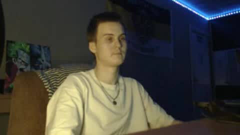 Snapshot of greonn chatting on December 23, 5:54 pm Felix online show from December 23, 5:54 pm