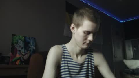 Snapshot of greonn chatting on February 21, 12:28 pm Felix online show from February 21, 12:28 pm