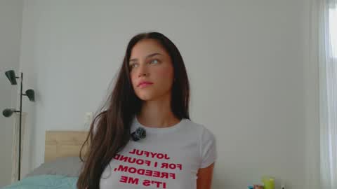 Snapshot of grettabenett_ chatting on September 9, 9:47 pm Gretta online show from September 9, 9:47 pm