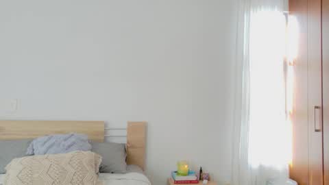 Snapshot of grettabenett_ chatting on November 11, 8:09 pm Gretta online show from November 11, 8:09 pm