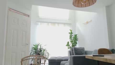 Snapshot of grettabenett_ chatting on June 22, 9:45 pm Gretta online show from June 22, 9:45 pm