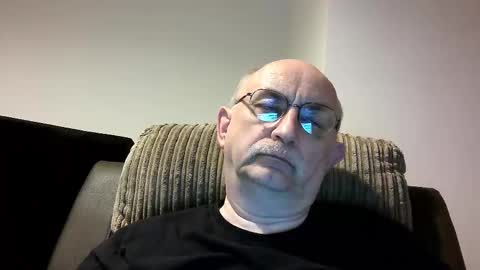 Snapshot of grey_dom chatting on December 14, 6:41 pm Master Sir online show from December 14, 6:41 pm