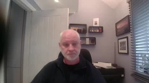 Snapshot of greyfox_6000 chatting on January 6, 10:46 am greyfox_6000 online show from January 6, 10:46 am