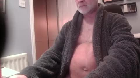 Snapshot of greyfox_6000 chatting on January 6, 9:00 pm greyfox_6000 online show from January 6, 9:00 pm