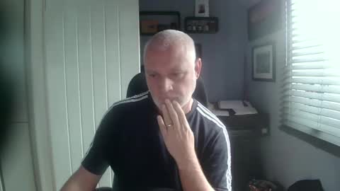Snapshot of greyfox_6000 chatting on January 13, 12:56 pm greyfox_6000 online show from January 13, 12:56 pm