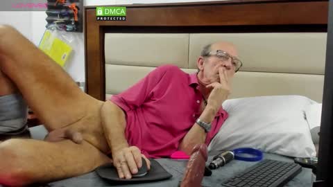 Snapshot of greyishere chatting on February 27, 6:08 pm Grey. If viewing your cam I am more likely to stay if you show your face. online show from February 27, 6:08 pm