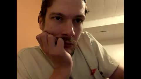 Snapshot of greyvan96 chatting on May 8, 11:37 am Perfectlyaveragesavage online show from May 8, 11:37 am