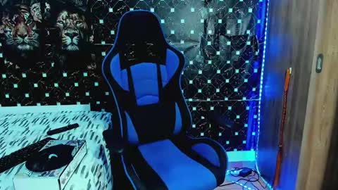 Snapshot of griego01 chatting on June 5, 10:48 pm griego01 online show from June 5, 10:48 pm
