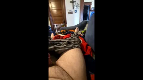 Snapshot of grizzely1975 chatting on March 1, 1:46 pm grizzely1975 online show from March 1, 1:46 pm