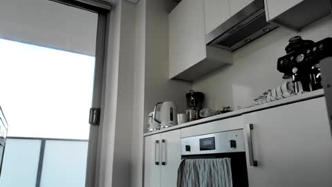 gstring_aussie_phil online show from July 6, 4:53 am