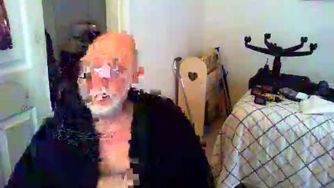 Snapshot of gtnolder60 chatting on December 7, 3:41 pm Gary online show from December 7, 3:41 pm