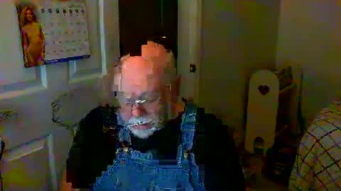 Snapshot of gtnolder60 chatting on January 12, 1:00 am Gary online show from January 12, 1:00 am