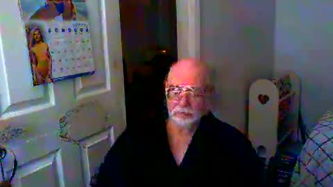 Snapshot of gtnolder60 chatting on January 26, 12:54 pm Gary online show from January 26, 12:54 pm