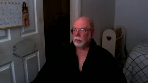 Snapshot of gtnolder60 chatting on February 9, 12:08 pm Gary online show from February 9, 12:08 pm
