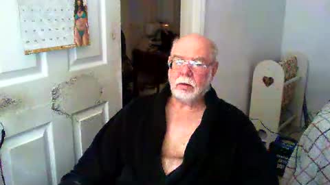 Snapshot of gtnolder60 chatting on February 21, 12:50 pm Gary online show from February 21, 12:50 pm