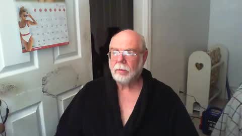 Snapshot of gtnolder60 chatting on March 2, 1:47 am Gary online show from March 2, 1:47 am