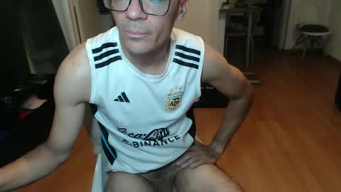 guachin_new online show from April 15, 5:47 am