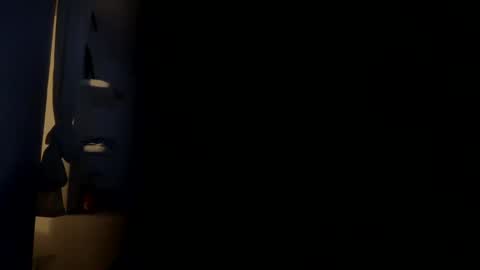 guardiannif_ online show from February 1, 11:58 pm