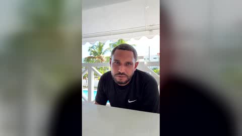 Snapshot of gucci4u2 chatting on March 22, 8:56 pm gucci4u2 online show from March 22, 8:56 pm