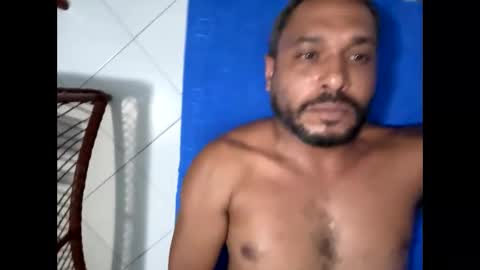 Snapshot of gucci4u2 chatting on April 4, 5:16 am gucci4u2 online show from April 4, 5:16 am