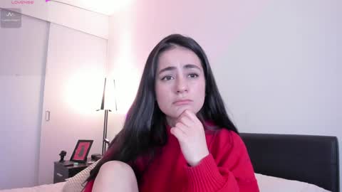 Snapshot of guccipussy1 chatting on December 26, 5:08 pm Elena online show from December 26, 5:08 pm