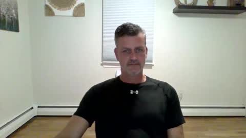 gudguy2025 online show from October 1, 12:49 am