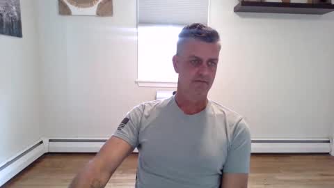 gudguy2025 online show from November 3, 3:02 pm