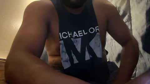 guesswhosback13 online show from April 23, 8:24 am