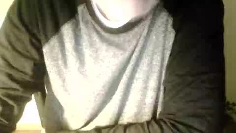 Snapshot of guide2 chatting on December 1, 11:36 pm Dislove online show from December 1, 11:36 pm