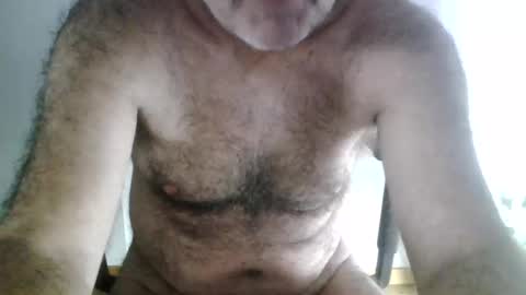 Snapshot of guide2 chatting on February 26, 10:47 am Dislove online show from February 26, 10:47 am