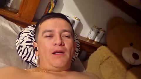 Snapshot of guillopineros chatting on April 5, 12:13 pm guillopineros online show from April 5, 12:13 pm