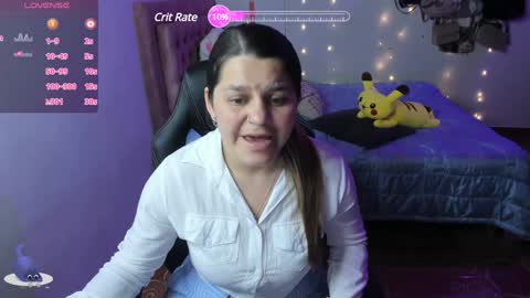 Snapshot of guinivere_blake chatting on January 27, 3:26 am Hello Im Julieta Im 25 years old welcome to my room have fun and be happy. online show from January 27, 3:26 am