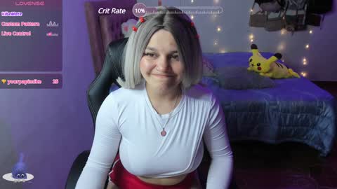 Snapshot of guinivere_blake chatting on January 29, 4:05 am Hello Im Julieta Im 25 years old welcome to my room have fun and be happy. online show from January 29, 4:05 am