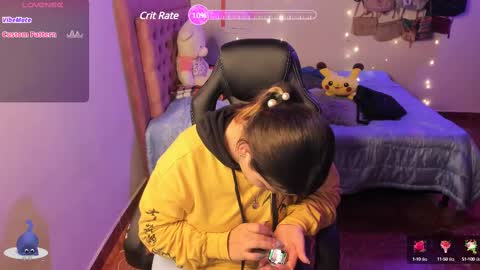 Snapshot of guinivere_blake chatting on February 13, 2:12 am Hello Im Julieta Im 25 years old welcome to my room have fun and be happy. online show from February 13, 2:12 am