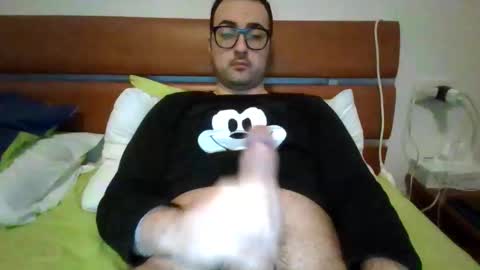 Snapshot of gullit93 chatting on February 7, 10:19 am gullit93 online show from February 7, 10:19 am